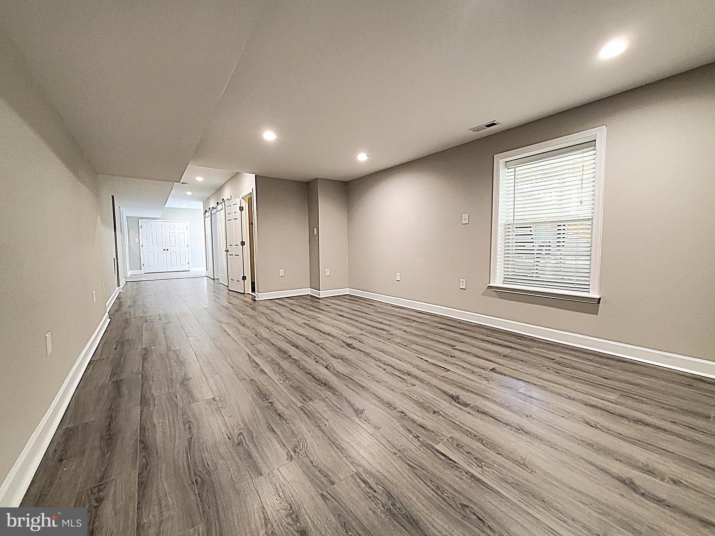 7 Pebble Beach Dr #basement Unit Property Photo 15