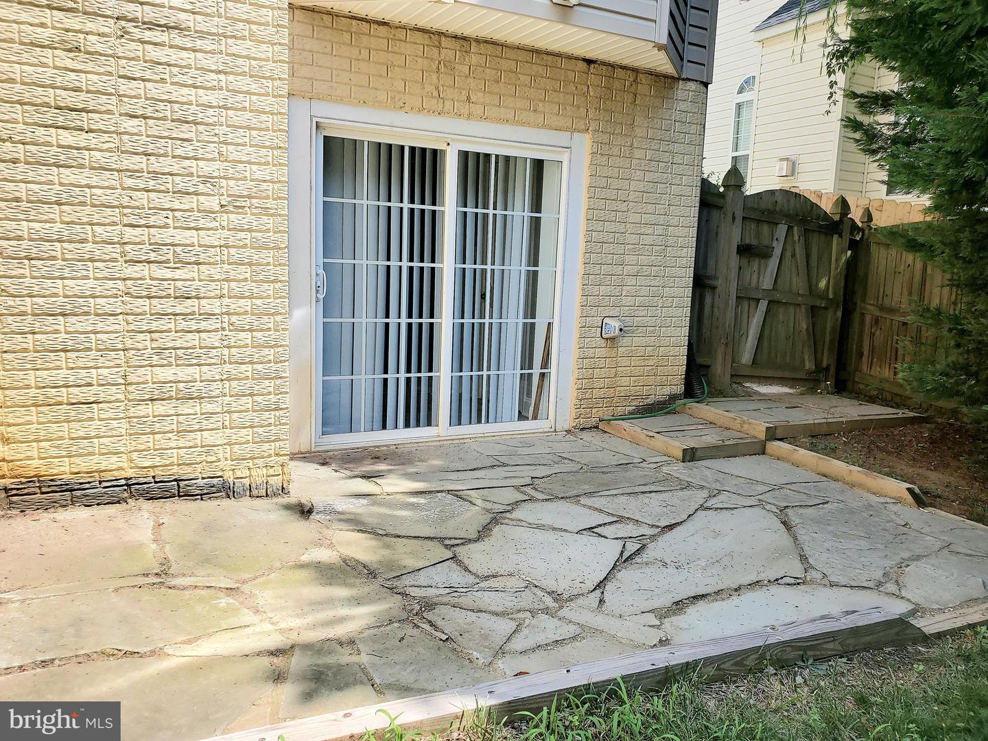 7 Pebble Beach Dr #basement Unit Property Photo 16