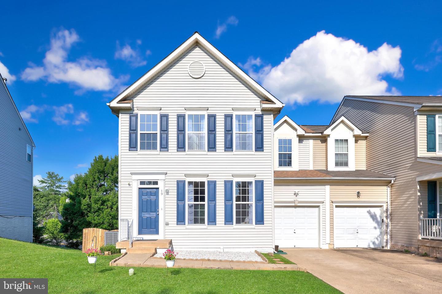 19 BARNUM DR