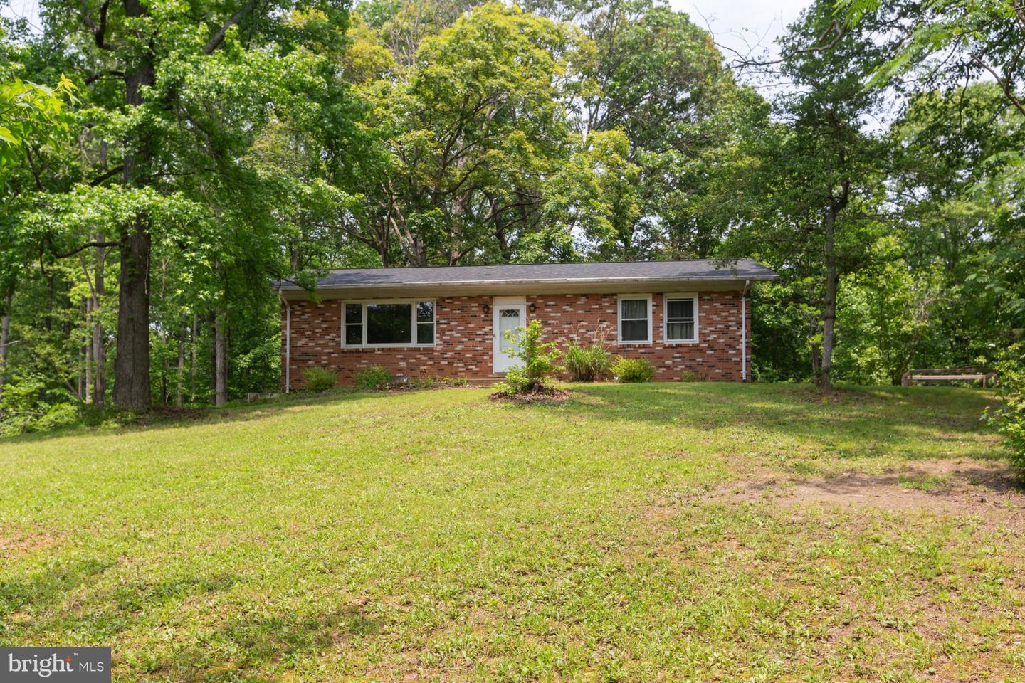 2 MACGREGOR RIDGE RD Property Photo 1