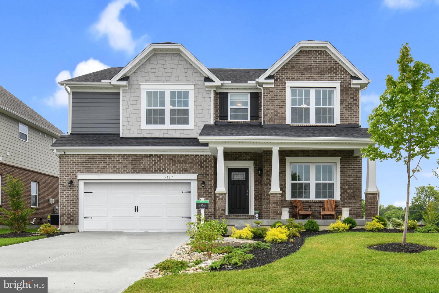 7 HILLSDALE DR Property Photo 1