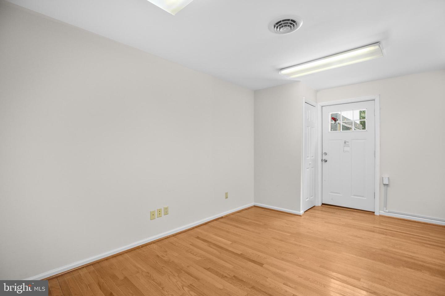 31-unit 107 Friendly Ct Property Photo 13