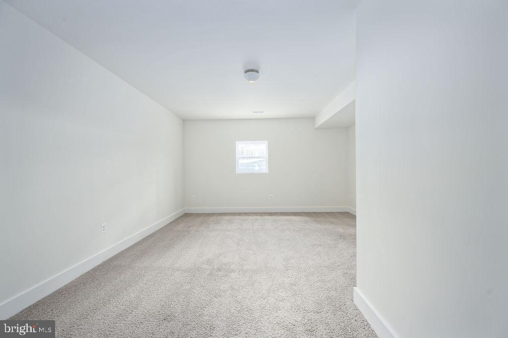 1036 Watchman Court Property Photo 7