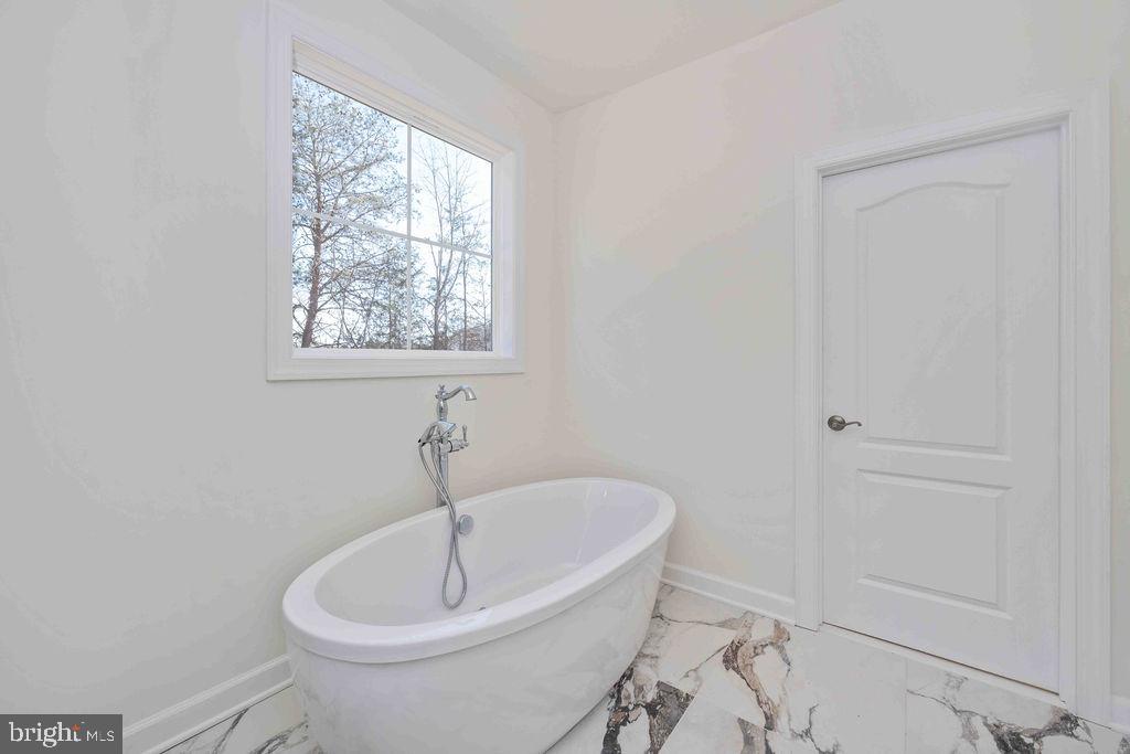 1036 Watchman Court Property Photo 15