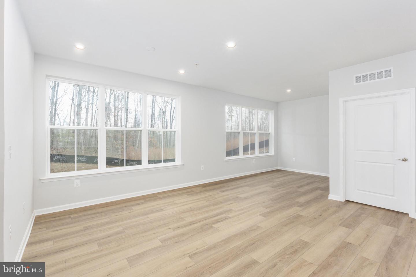 29 Hyssop Way #101 Property Photo 6