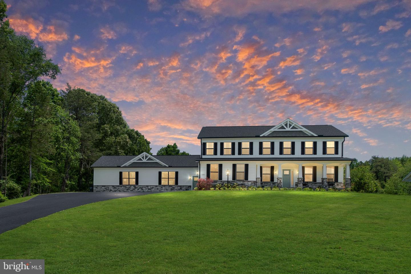 131 Dolittle Farm Rd Property Photo 1