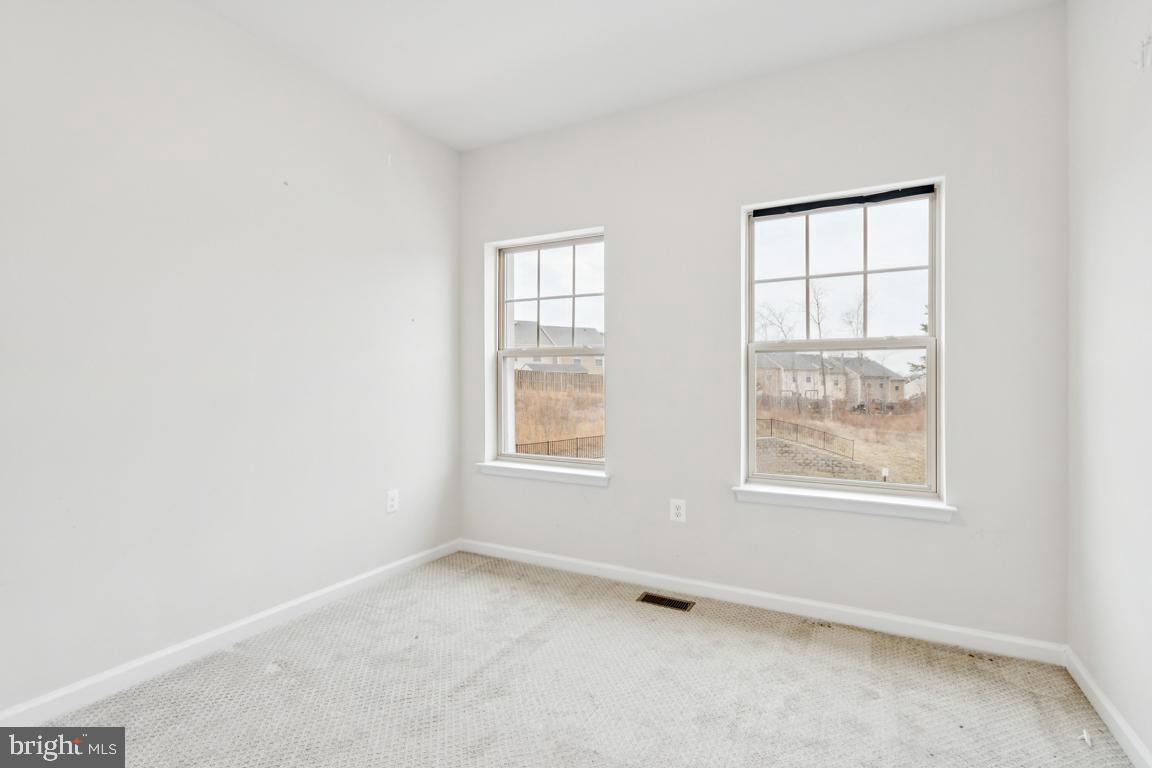 152 Shaded Valley Ct Property Photo 6