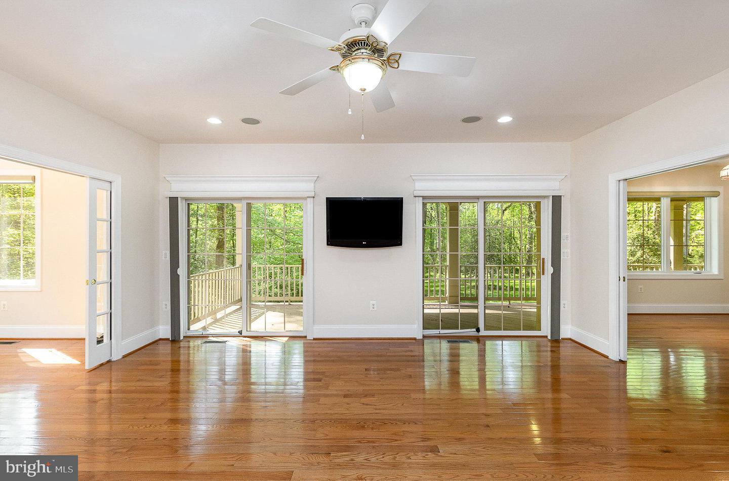 121 Marlborough Point Rd Property Photo 11