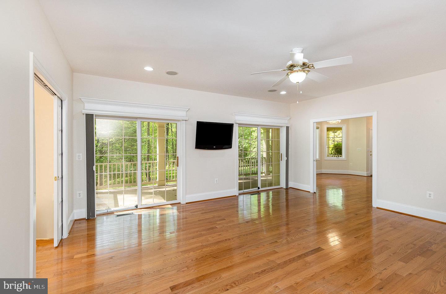 121 Marlborough Point Rd Property Photo 12