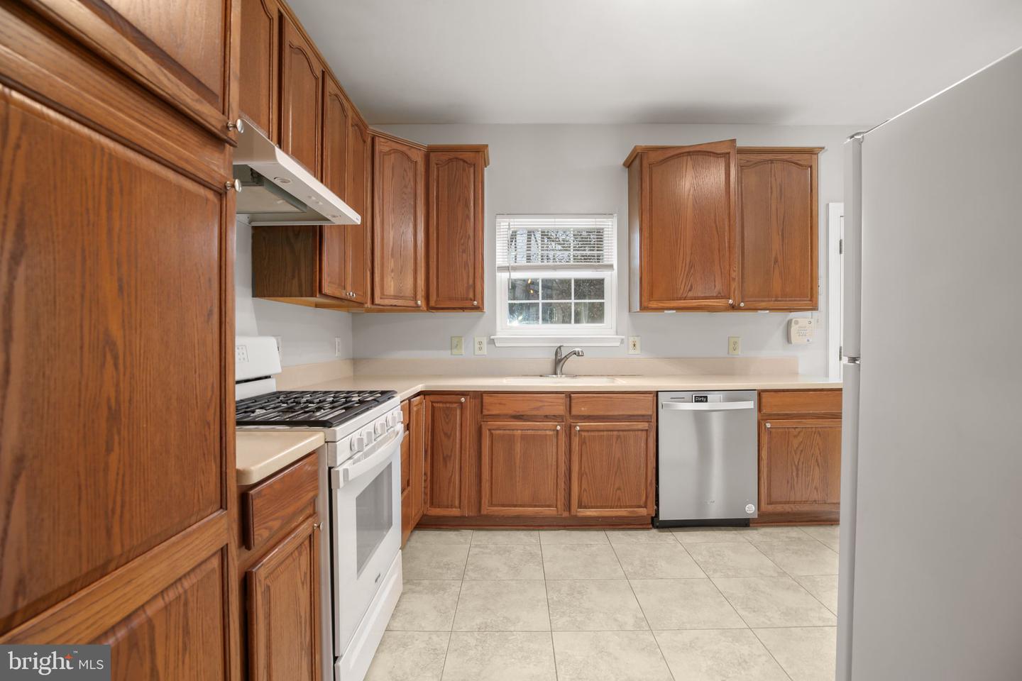 55 Catherine Ln Property Photo 12