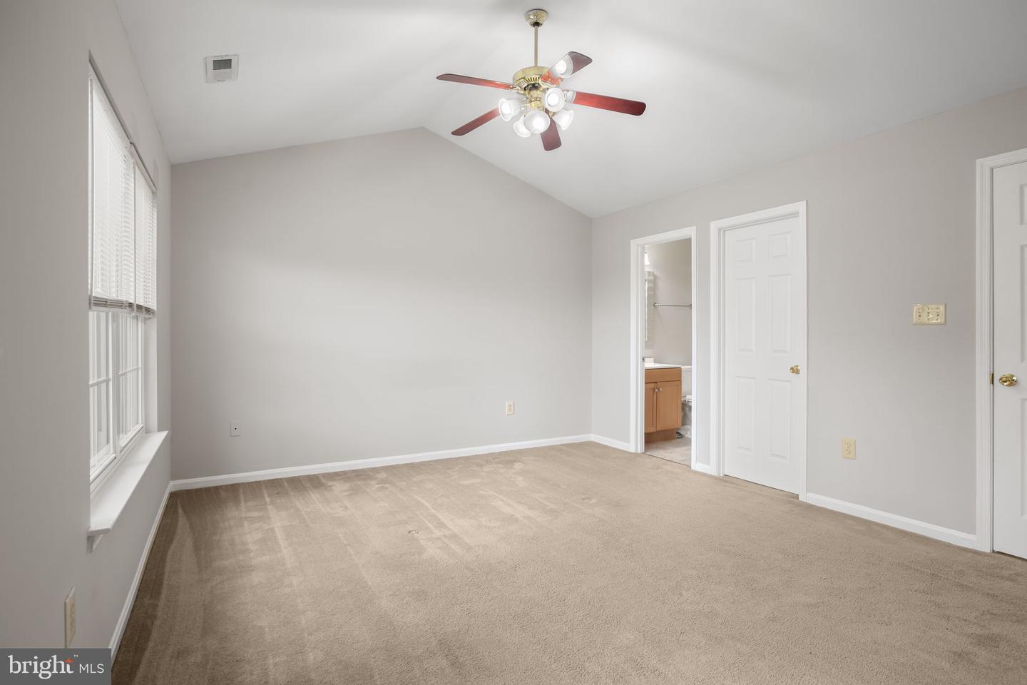 55 Catherine Ln Property Photo 23