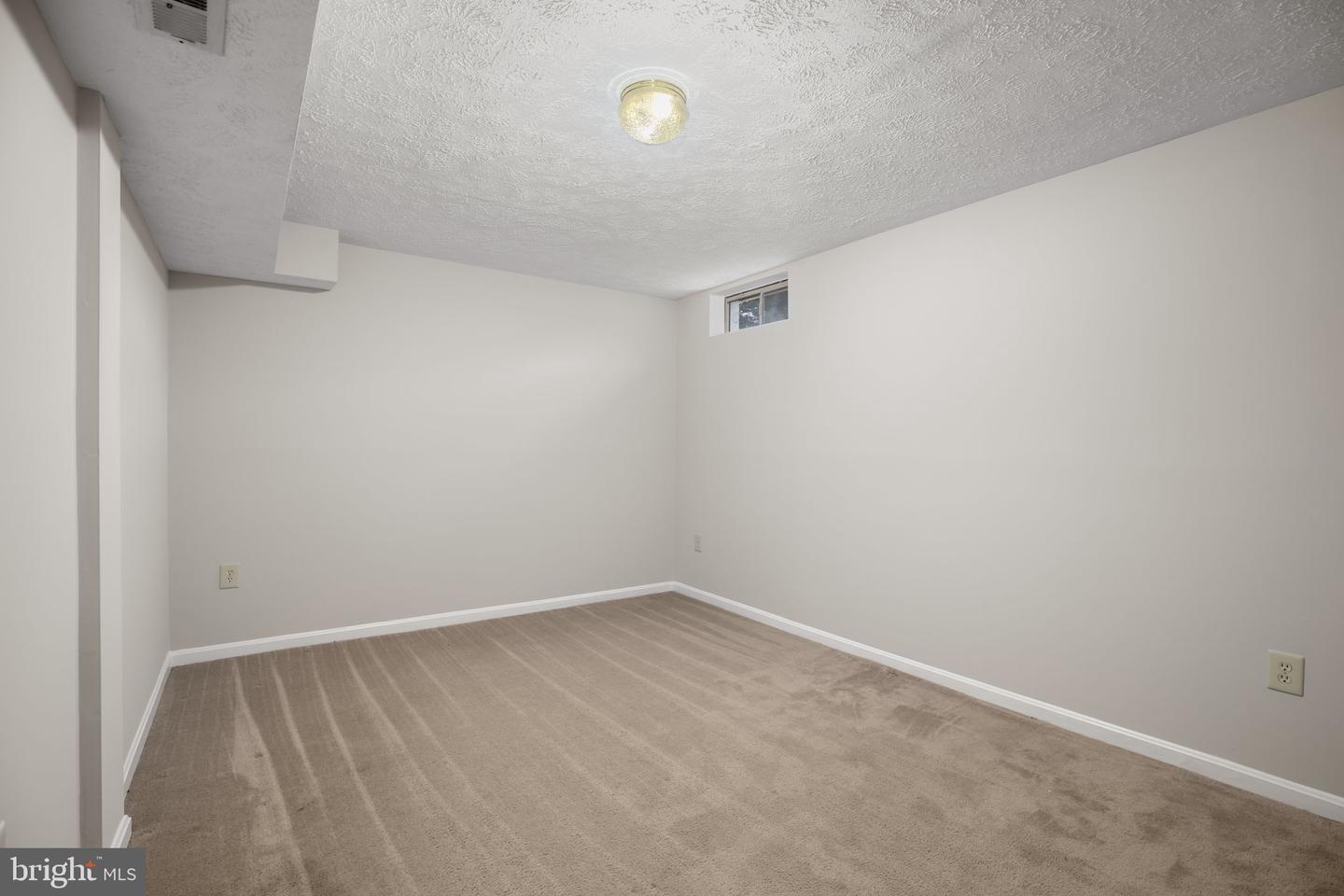 55 Catherine Ln Property Photo 39