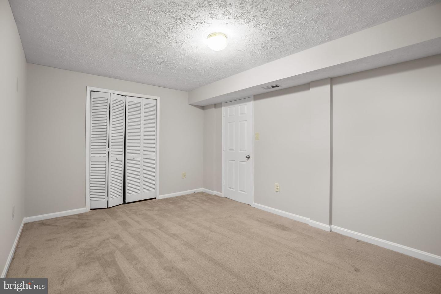 55 Catherine Ln Property Photo 40