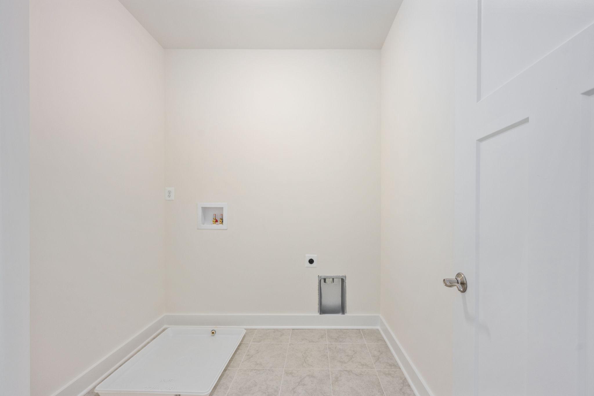 312 Evermore Ln Property Photo 12