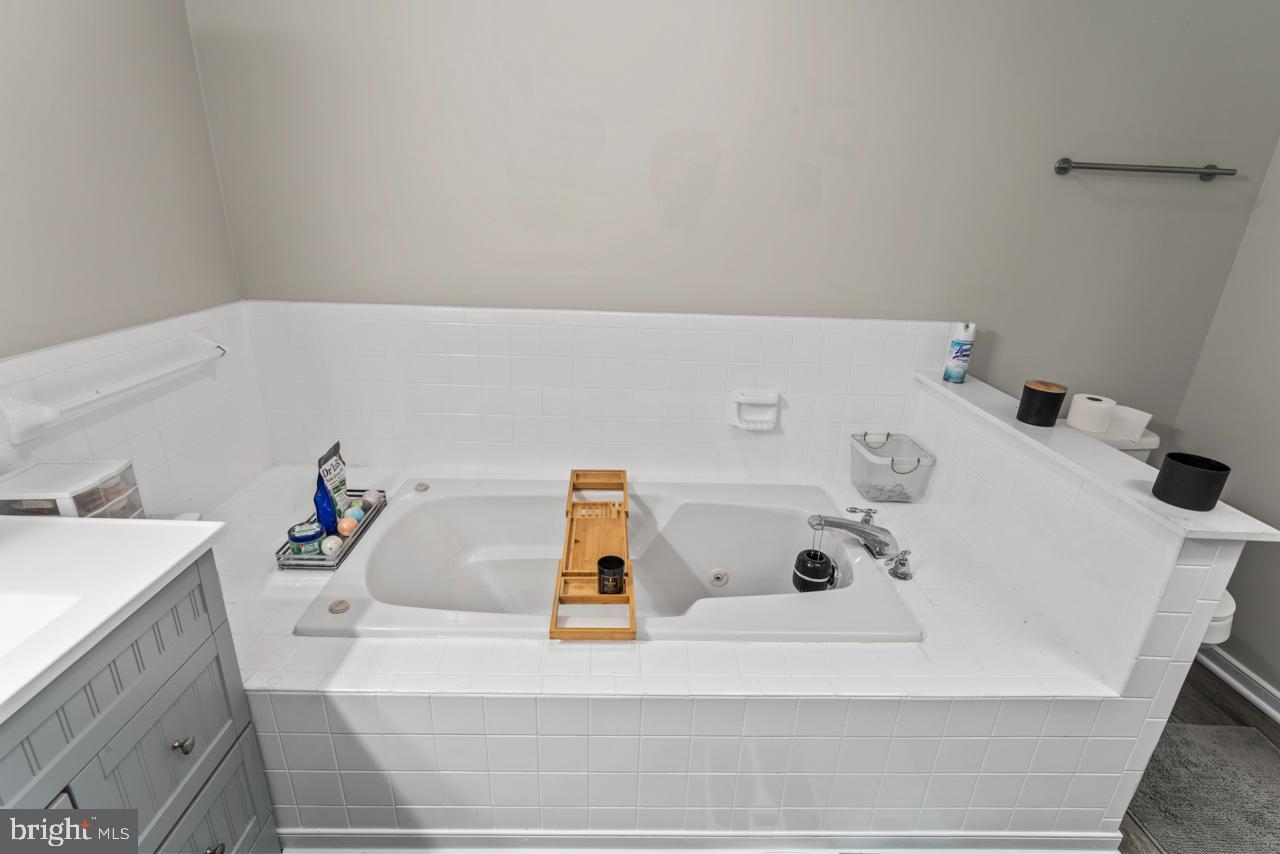 2320 Harpoon Dr Property Photo 31
