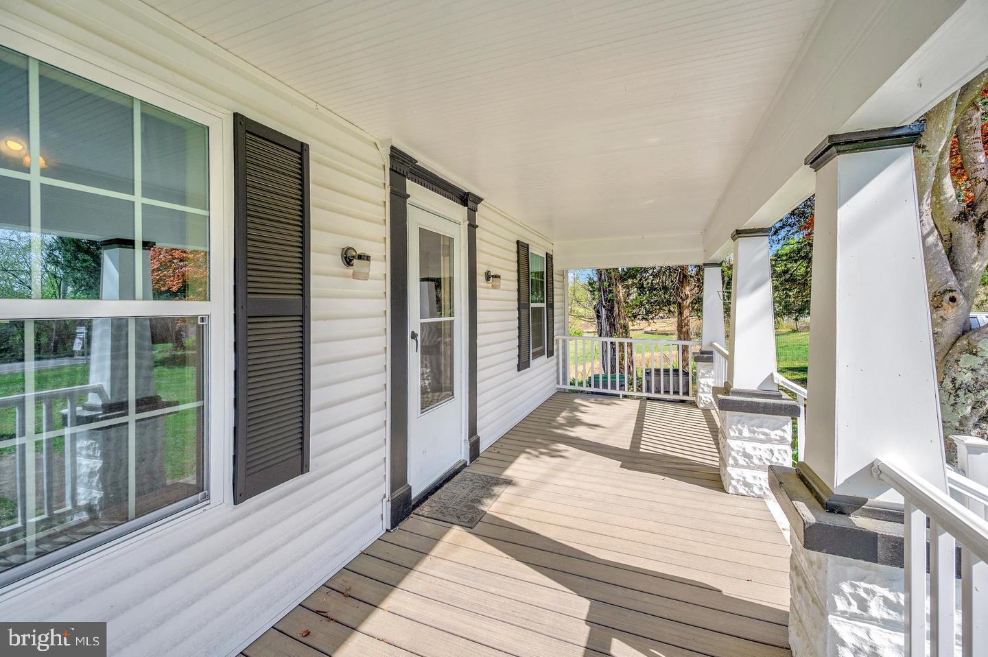 1588 Mountain View Rd Property Photo 8