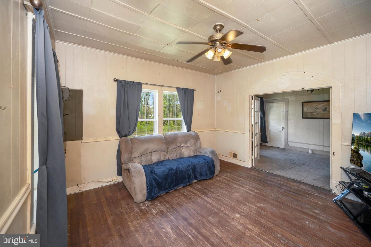 1588 Mountain View Rd Property Photo 12