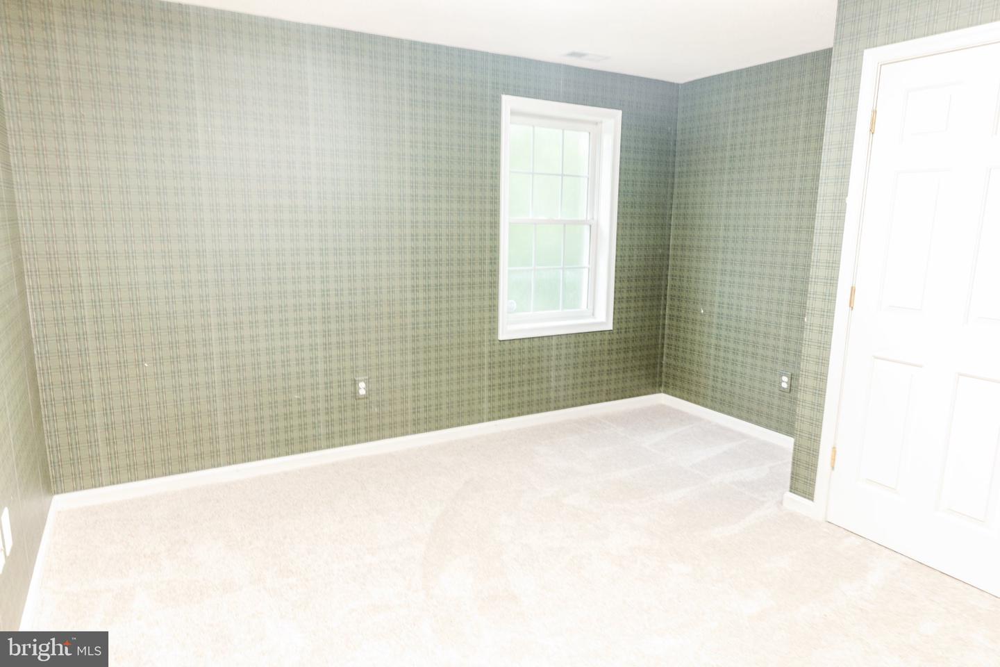 73 Village Grove Rd Property Photo 30
