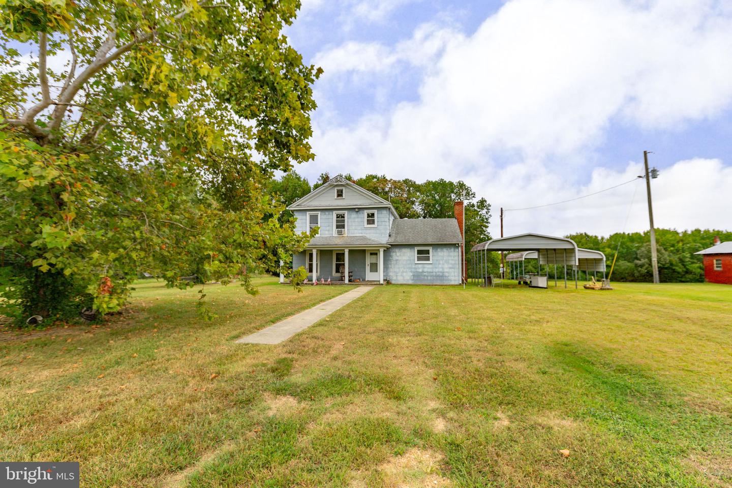 19 Berry Hill Ln Property Photo 27