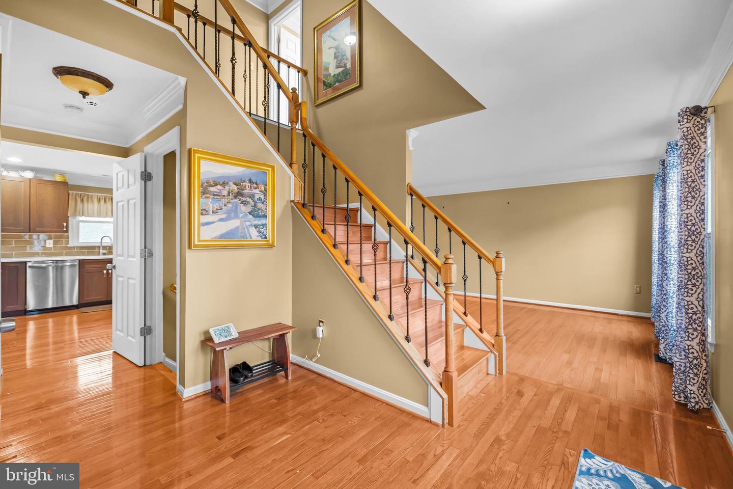 VAST2047580 Property Photo 3