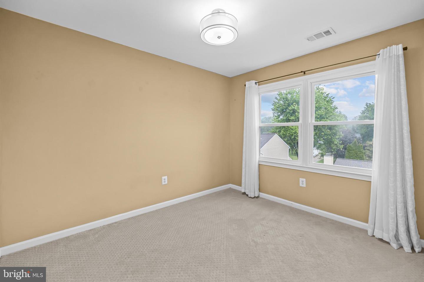 VAST2047580 Property Photo 30