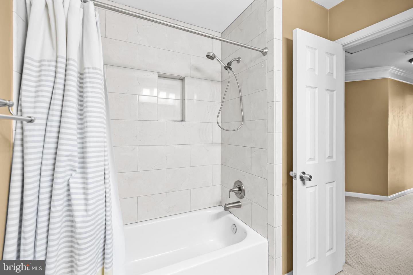 VAST2047580 Property Photo 43