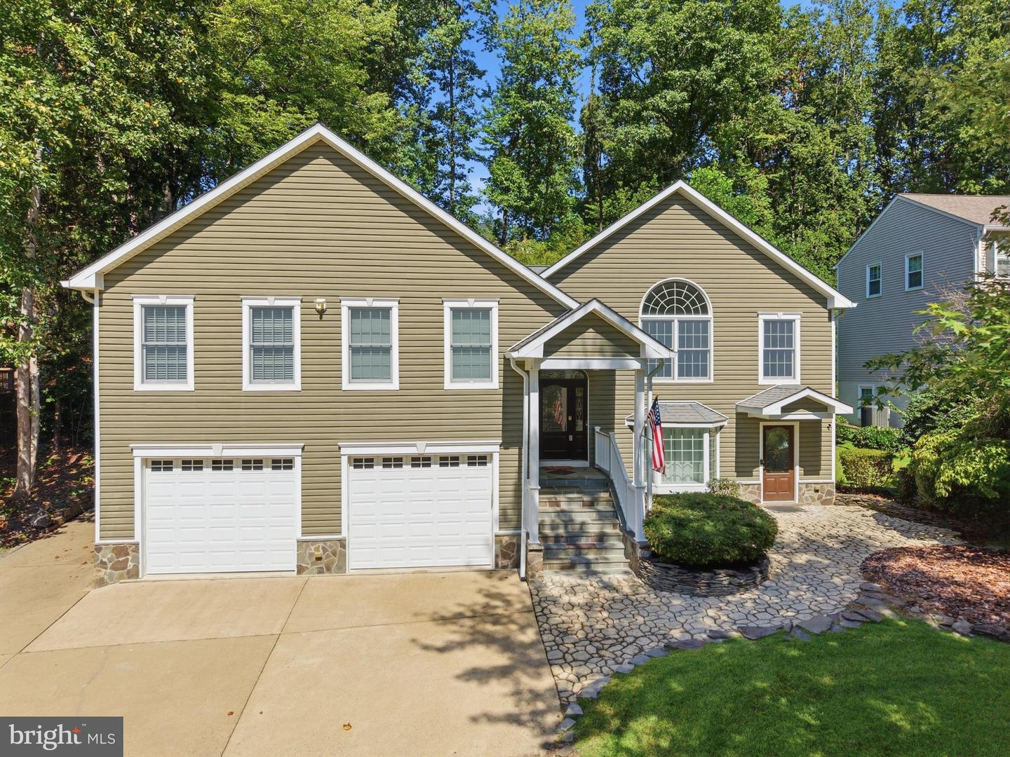 2409 Harpoon Dr Property Photo 1