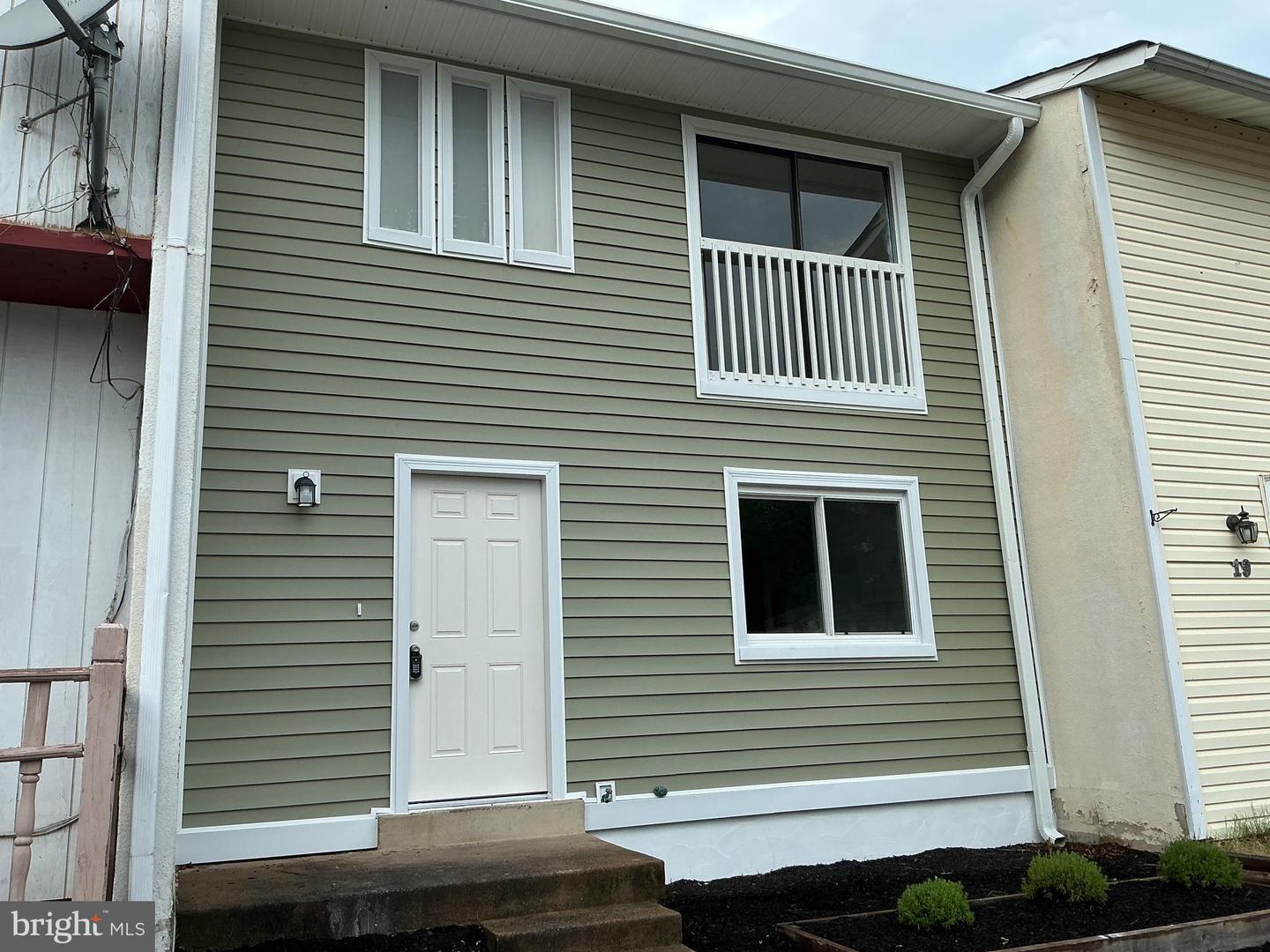 18 Wayside Ct Property Photo 1