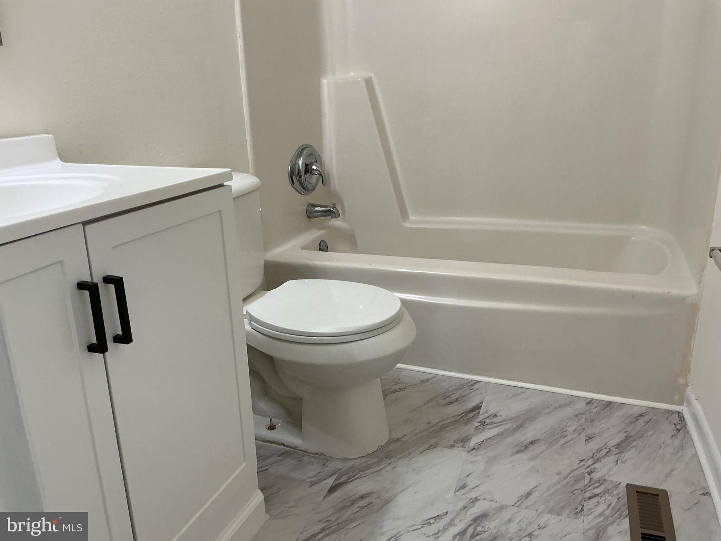 18 Wayside Ct Property Photo 18