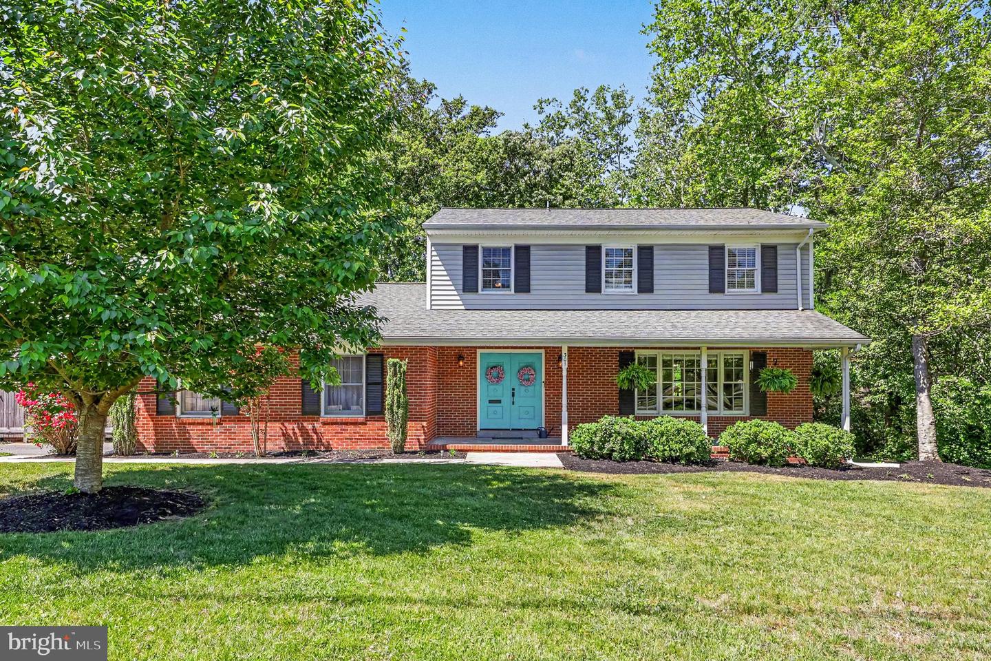 301 GREENWOOD DR