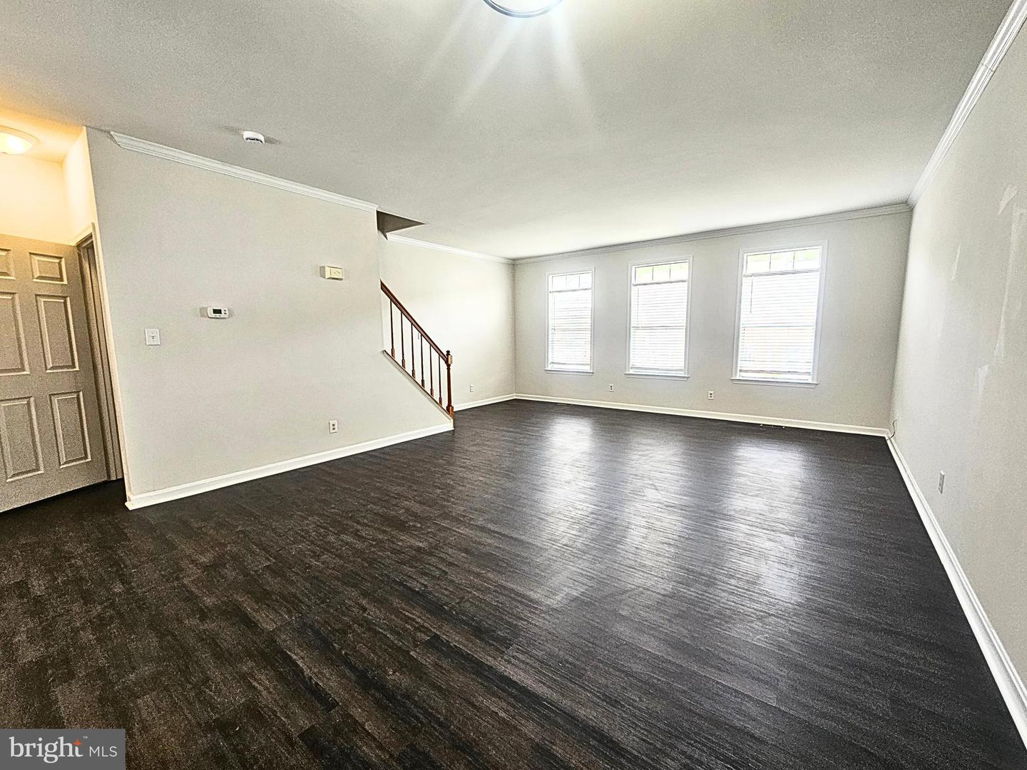 303 Dundee Pl Property Photo 10
