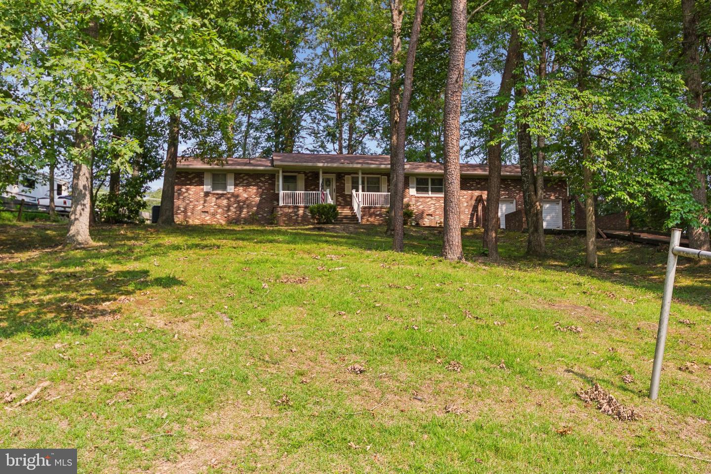 5 Greenridge Dr Property Photo 1