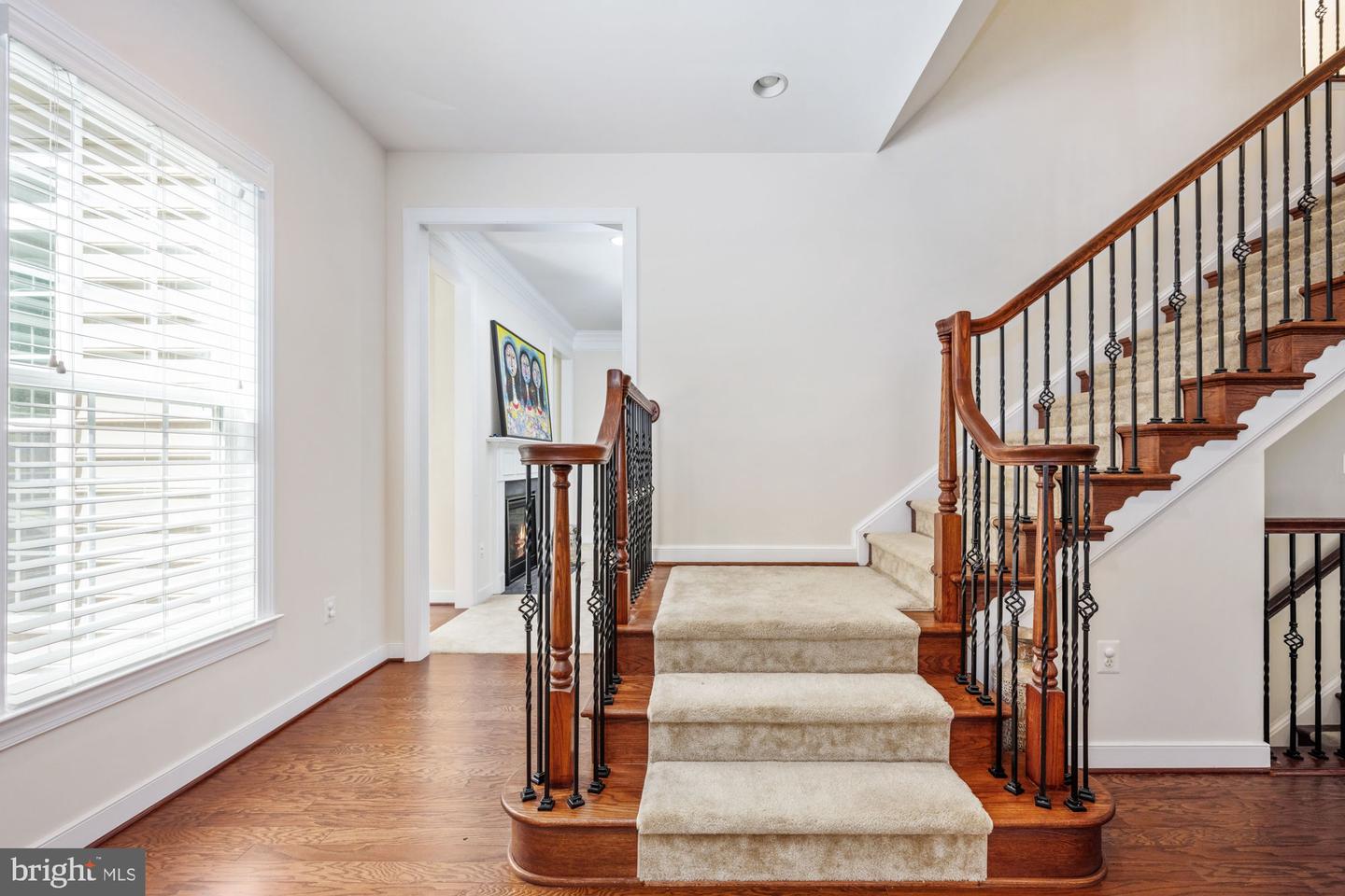 425 Wakerobin Dr Property Photo 48