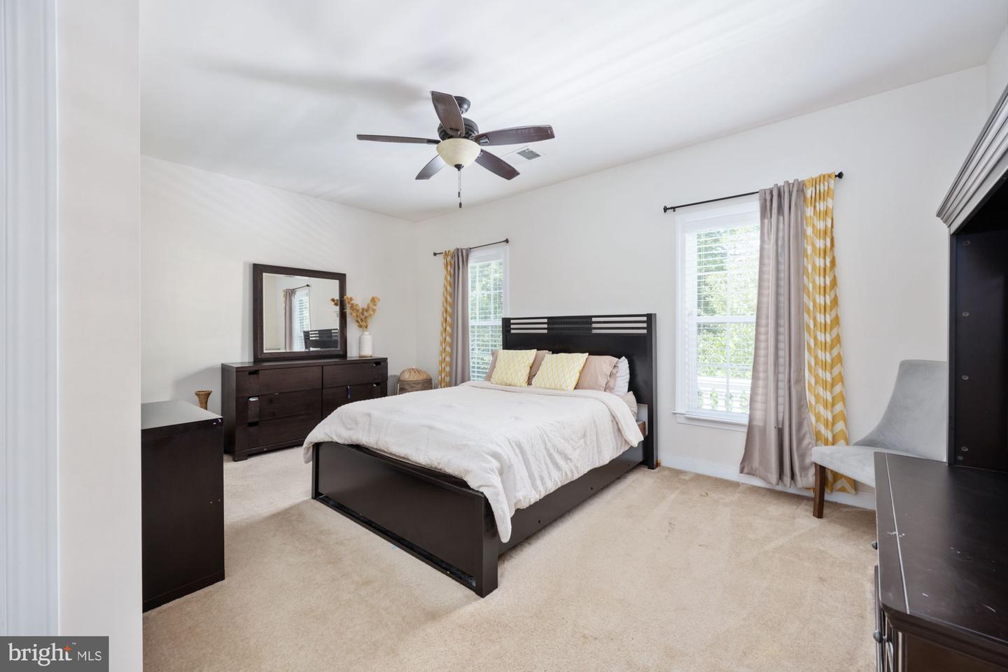 425 Wakerobin Dr Property Photo 60