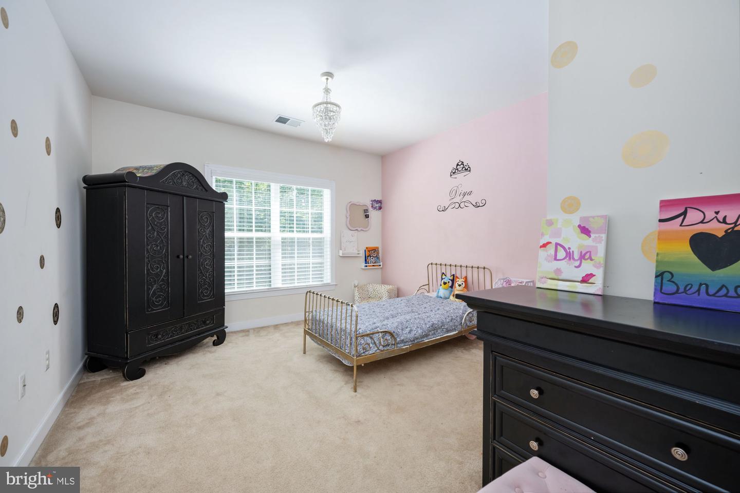 425 Wakerobin Dr Property Photo 63
