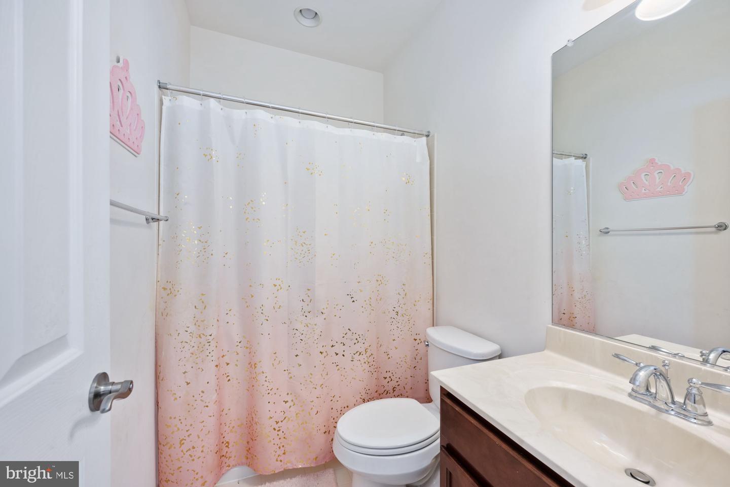425 Wakerobin Dr Property Photo 65