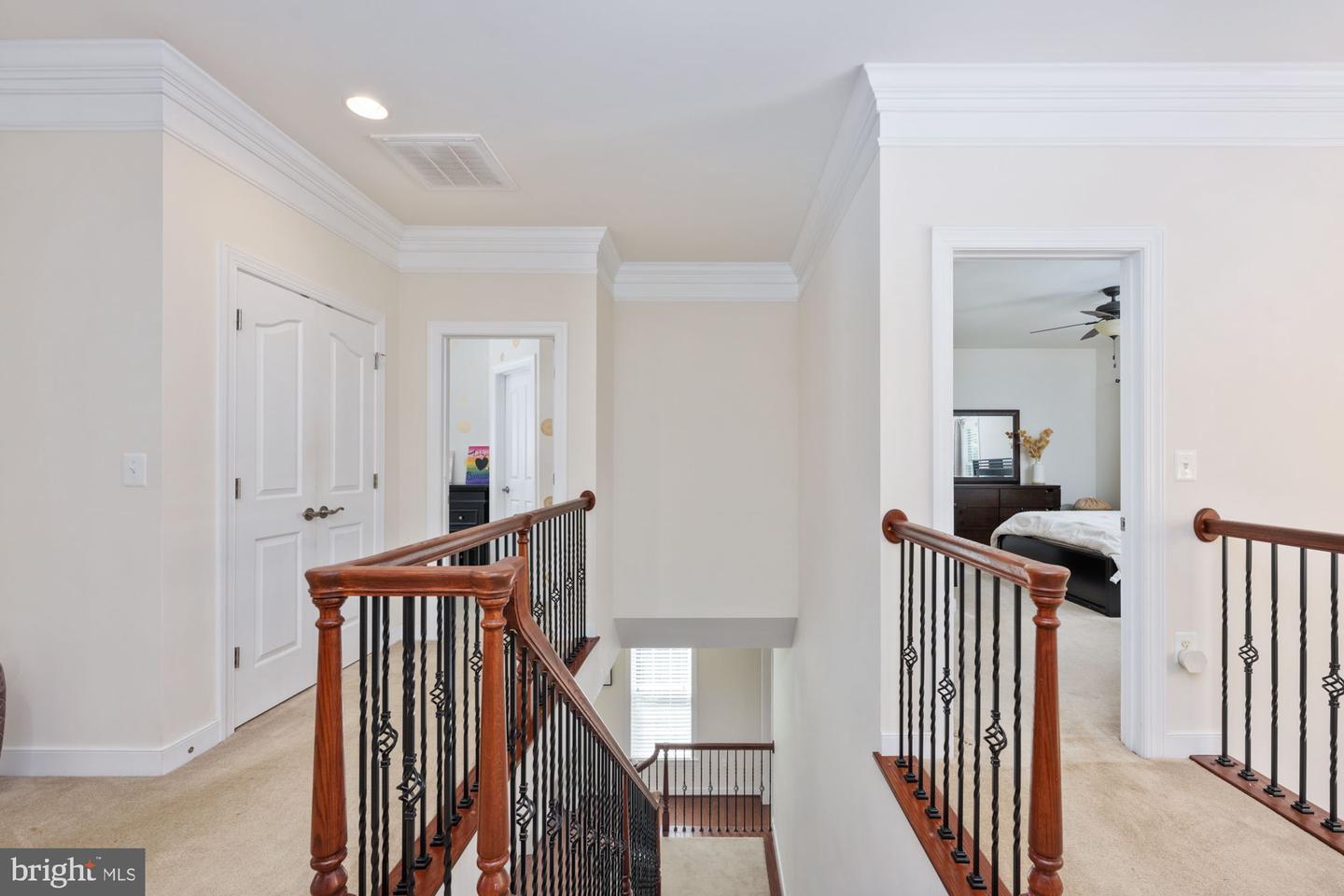 425 Wakerobin Dr Property Photo 67