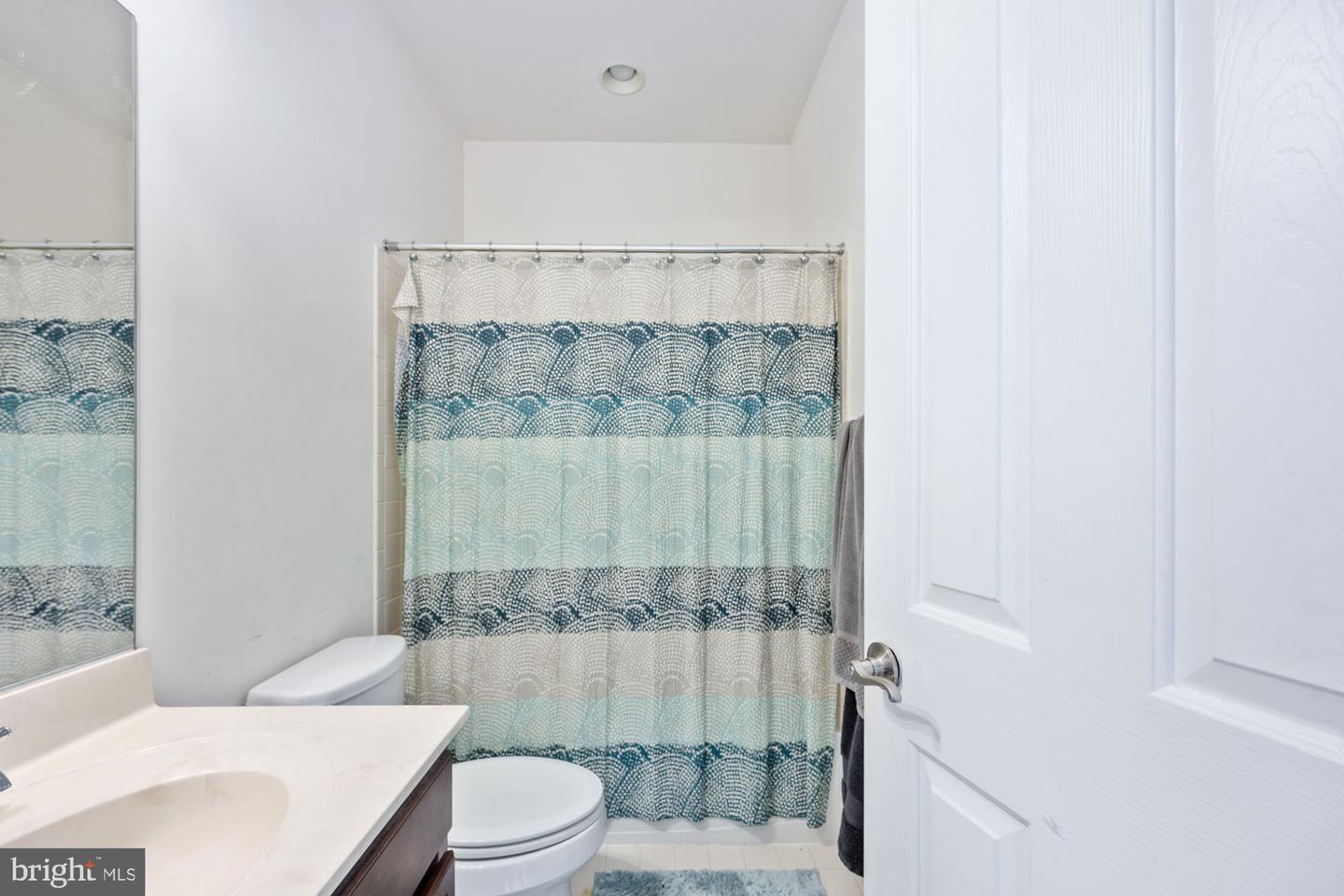 425 Wakerobin Dr Property Photo 70