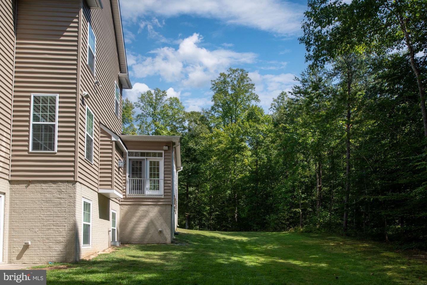 425 Wakerobin Dr Property Photo 106