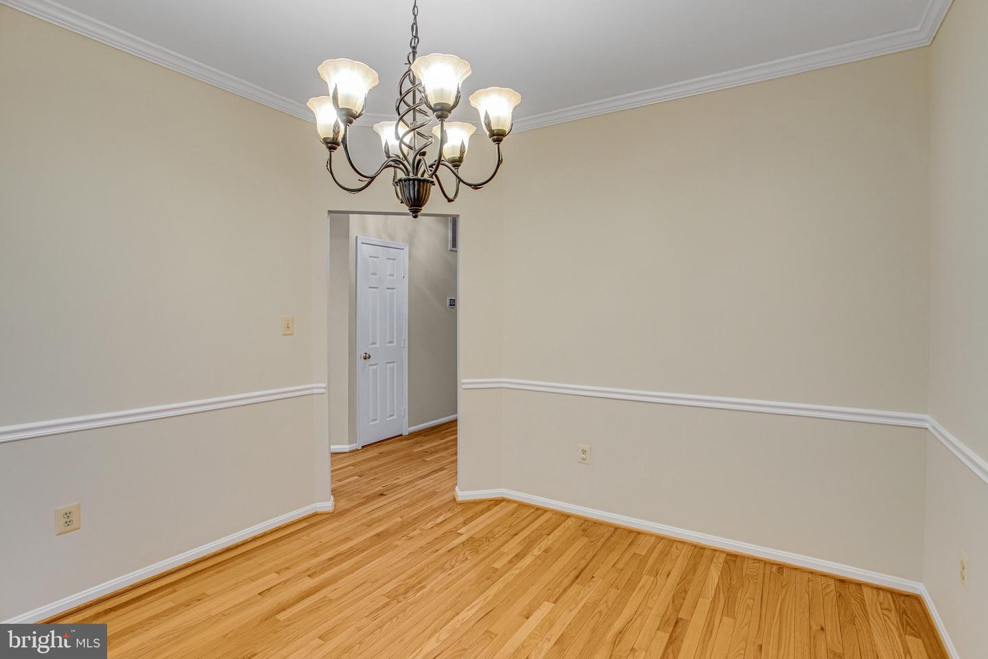 40 Catherine Ln Property Photo 7