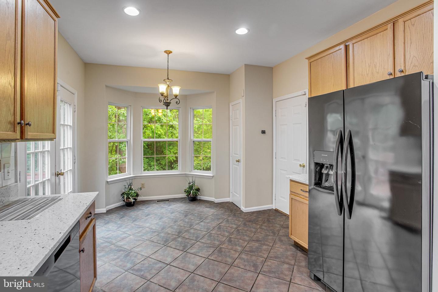 40 Catherine Ln Property Photo 11
