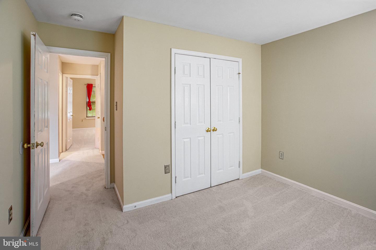 40 Catherine Ln Property Photo 16