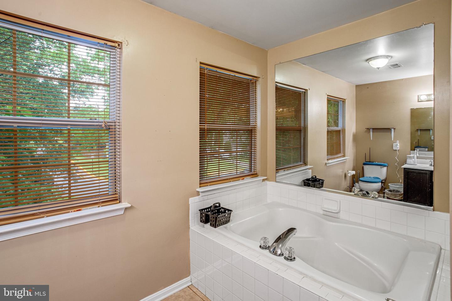 40 Catherine Ln Property Photo 22