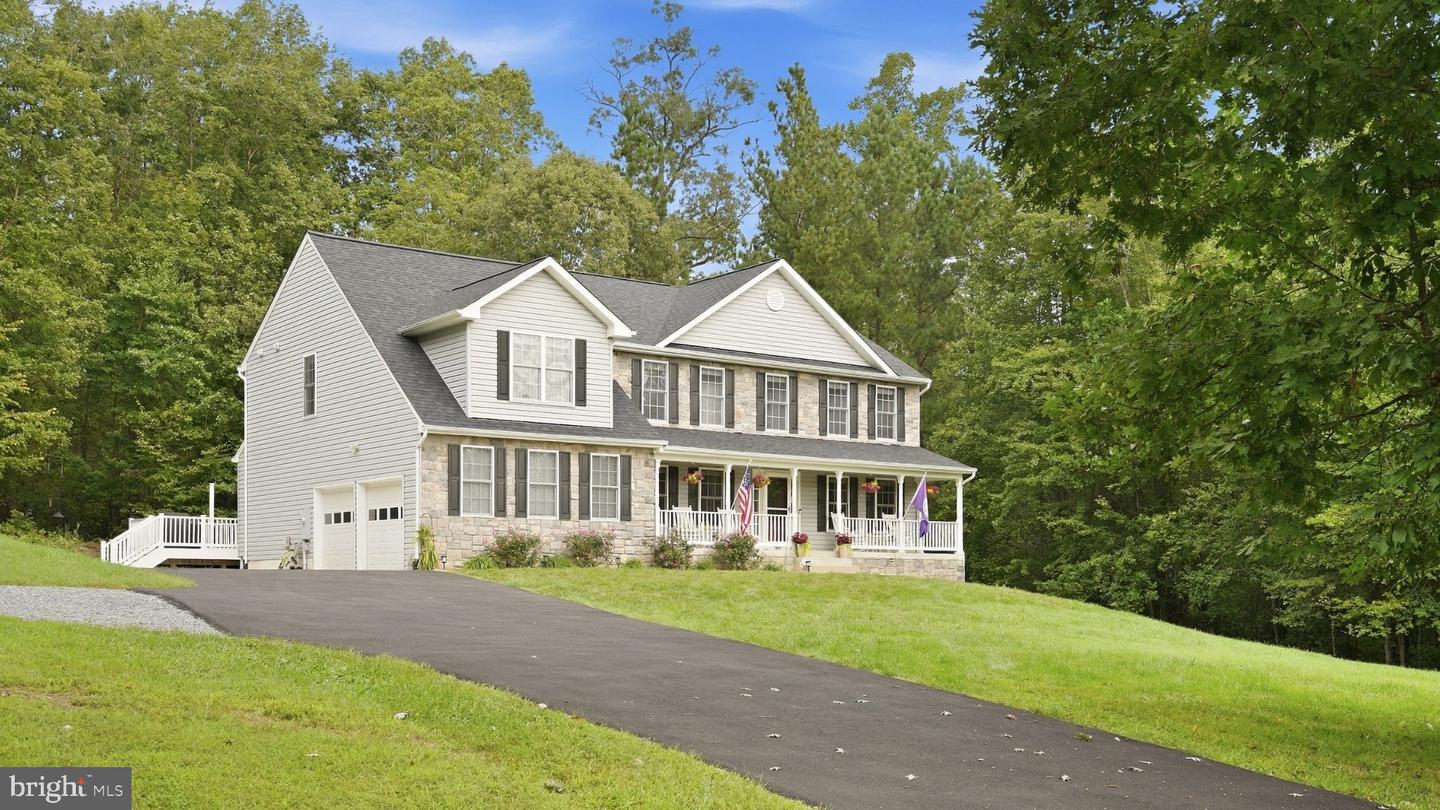 10 Quarter Horse Ct Property Photo 1