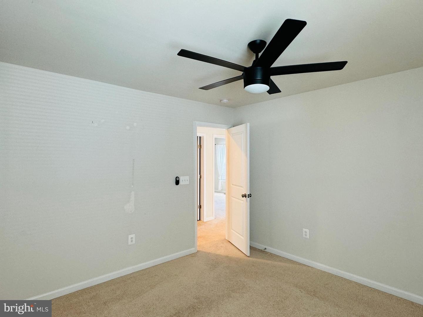 454 Coastal Ave Property Photo 18