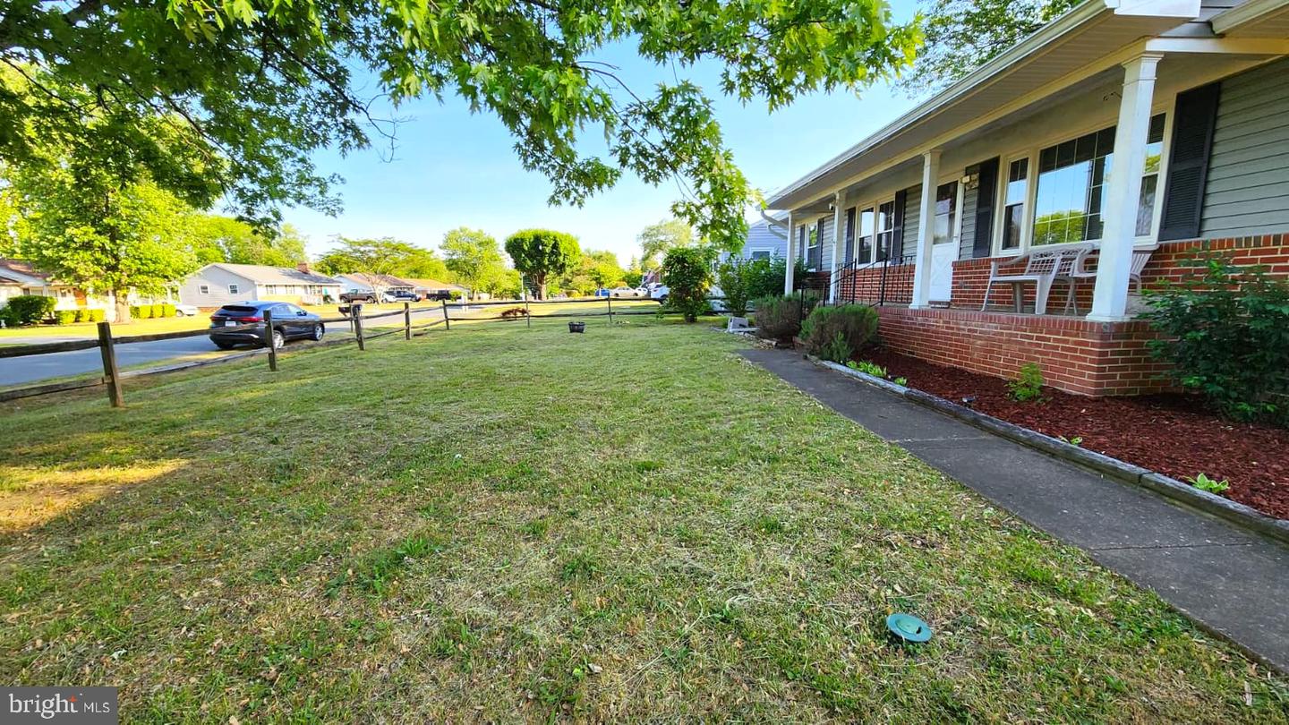 913 Eastern View Dr Property Photo 5