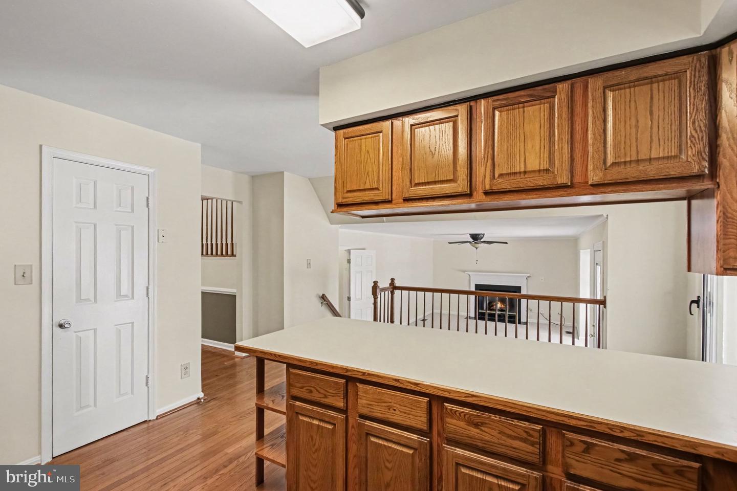 17 Sydney Ln Property Photo 9