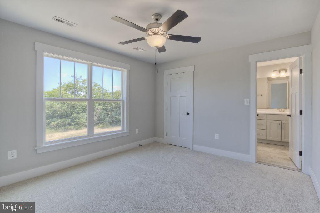 480 Leeland Rd Property Photo 18