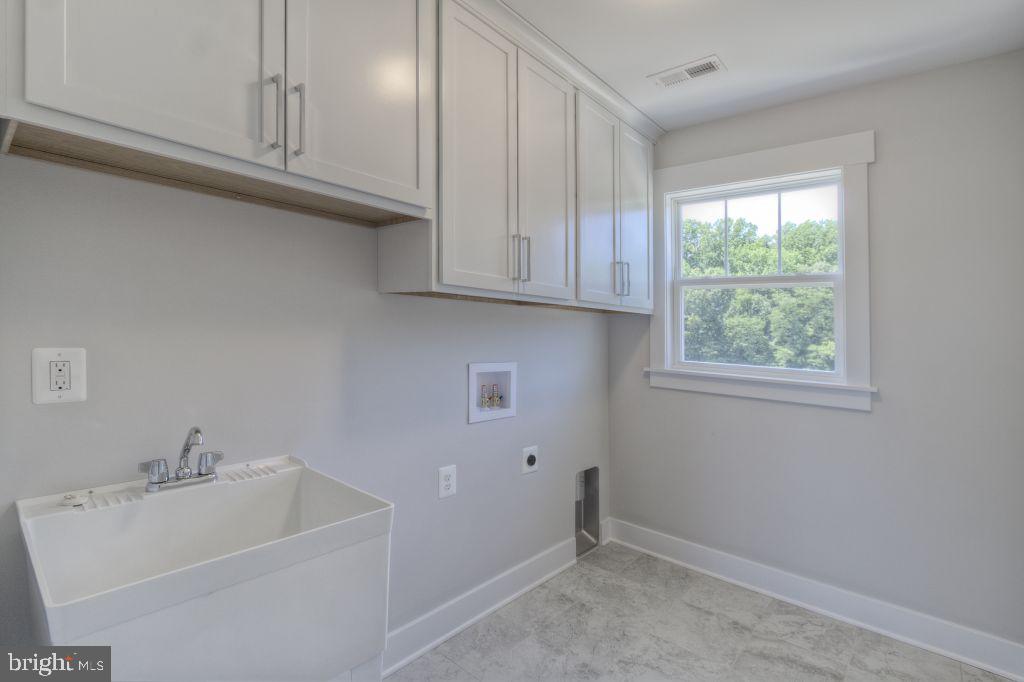 480 Leeland Rd Property Photo 22