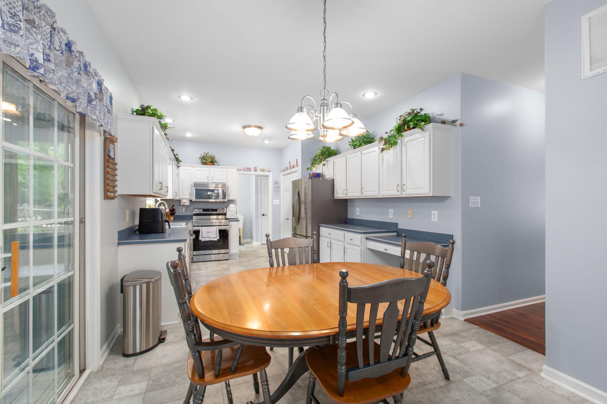 11 Feldspar Way Property Photo 4